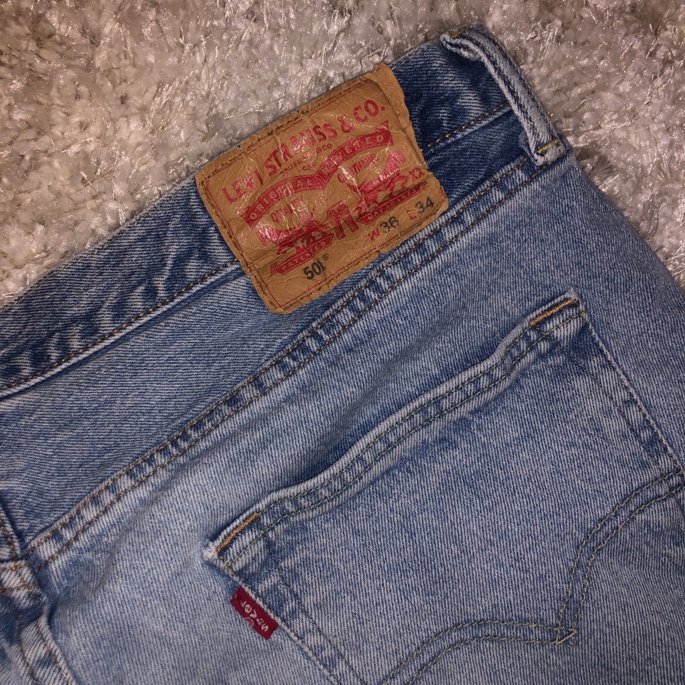 LEVI 501s